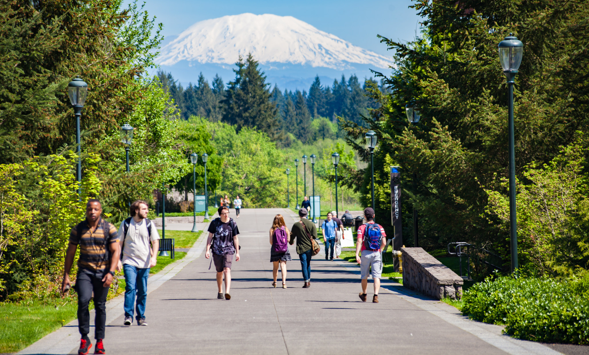 pros and cons of living in Vancouver Washington