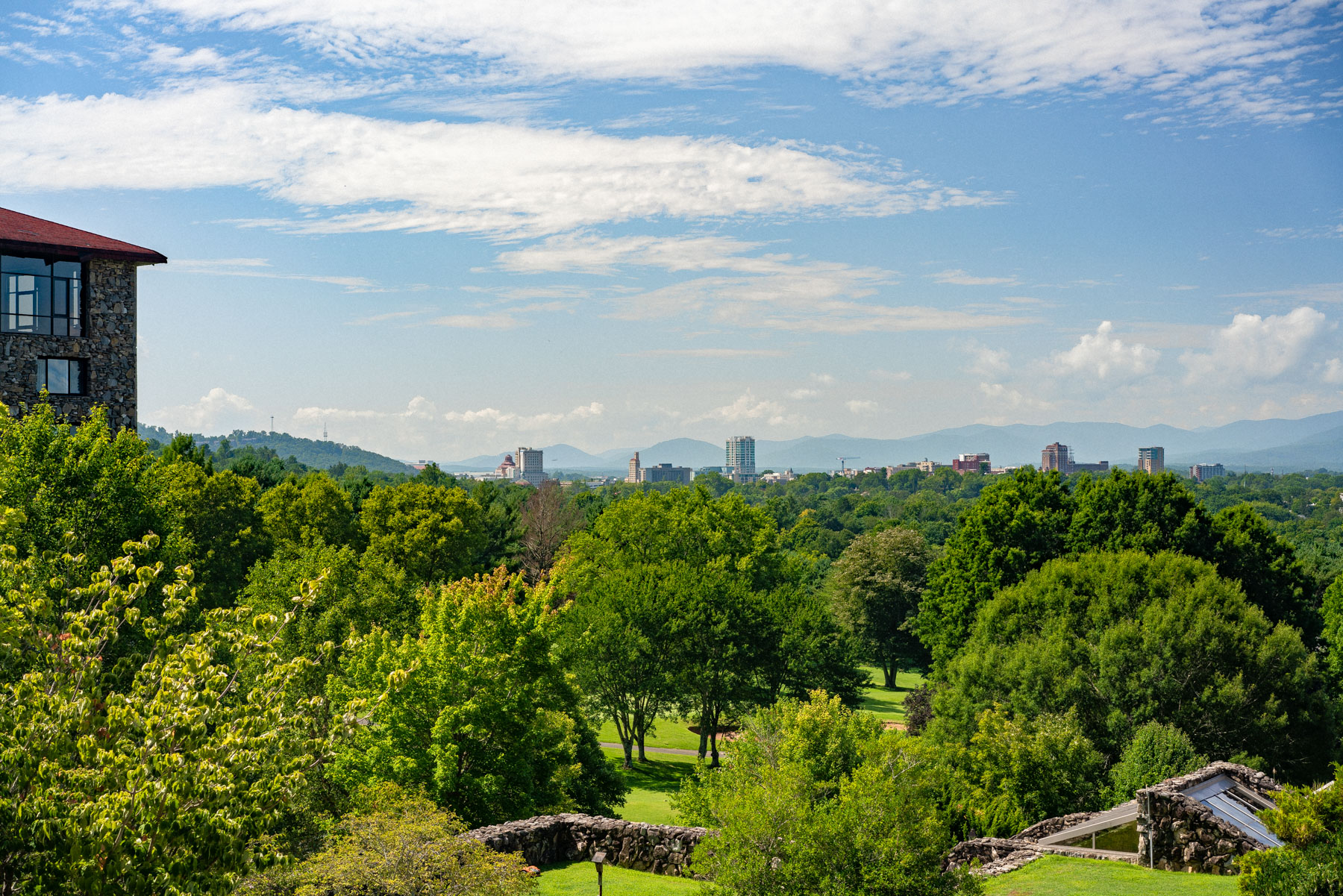 Pros and cons of living in Asheville North Carolina