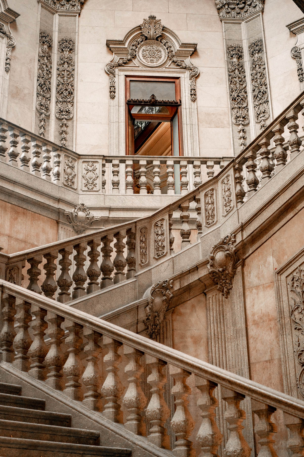 Bolsa Palace staircase